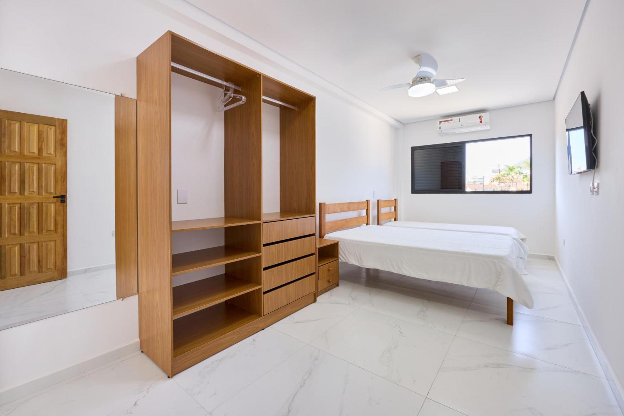 Casas Praianas: Cozy Retreats With Pool And Proximity Ubatuba