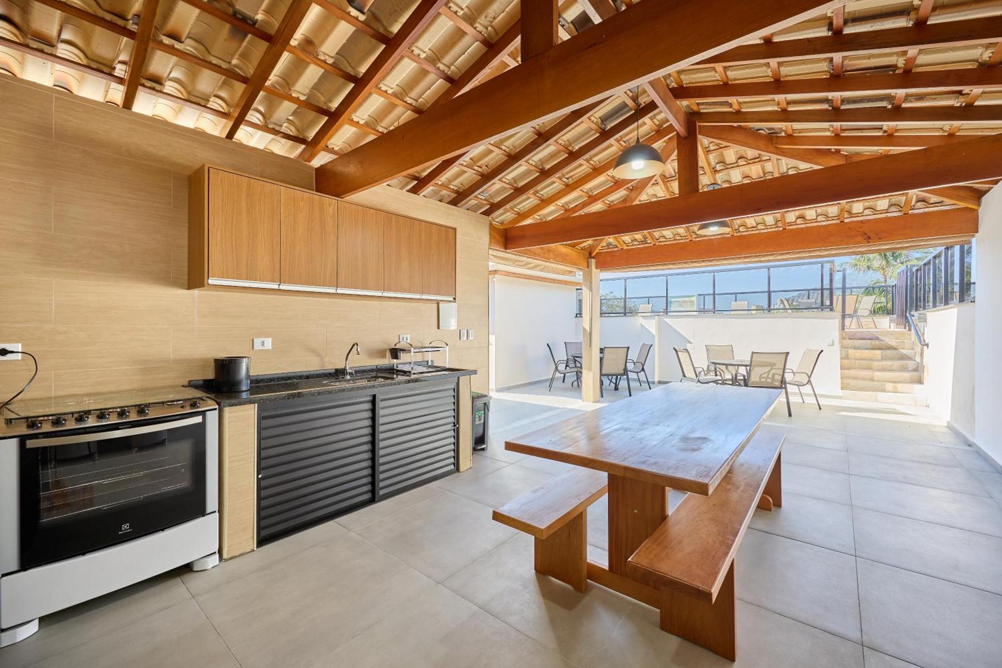 Casas Praianas: Cozy Retreats With Pool And Proximity Casa de férias