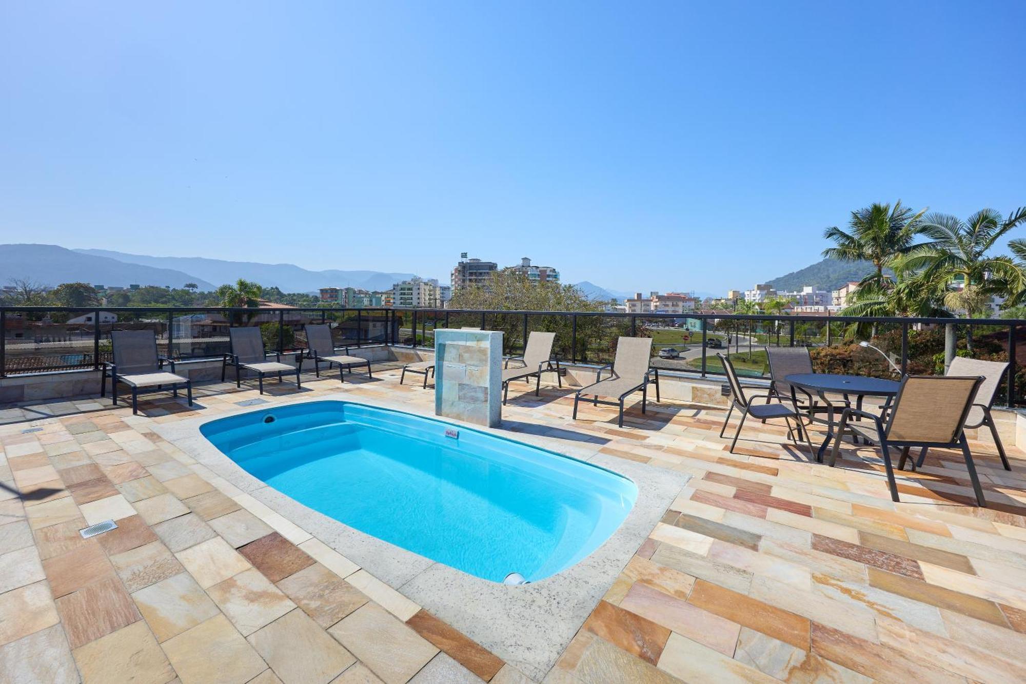 Casa de férias Casas Praianas: Cozy Retreats With Pool And Proximity *